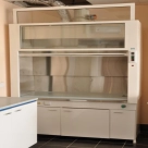 Вытяжной шкаф из нержавеющей стали 1500 ШВМк-Н: размер 1580х750х2400 мм, высокая коррозионная стойкость, эффективная вентиляция, безопасность при работе с токсичными веществами